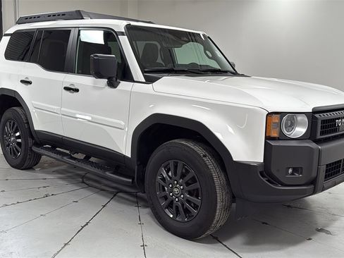 Certified 2025 Toyota Land Cruiser Base image 3