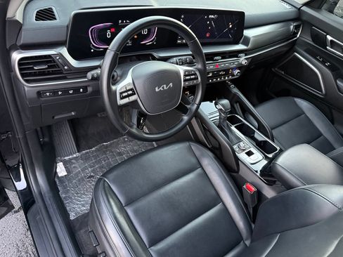 Used 2025 Kia Telluride S AWD/4WD image 12