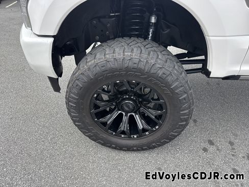 Used 2017 Ford F250 Platinum w/ Platinum Ultimate Package image 14