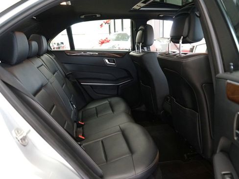 Used 2014 Mercedes-Benz E 350 4MATIC Sedan image 13