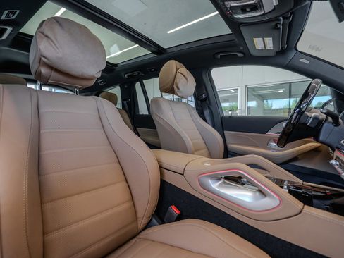 New 2025 Mercedes-Benz GLS 580 4MATIC image 29