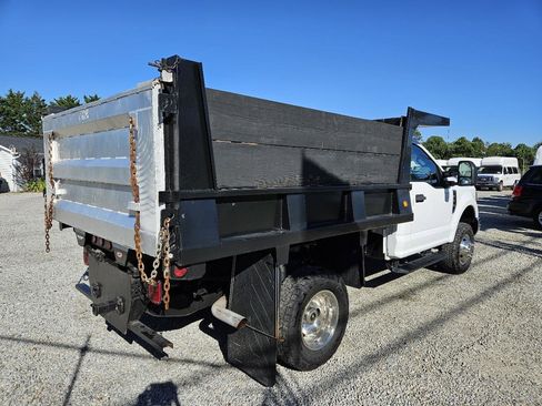 Used 2017 Ford F350 XL w/ XL Value Package AWD/4WD image 5