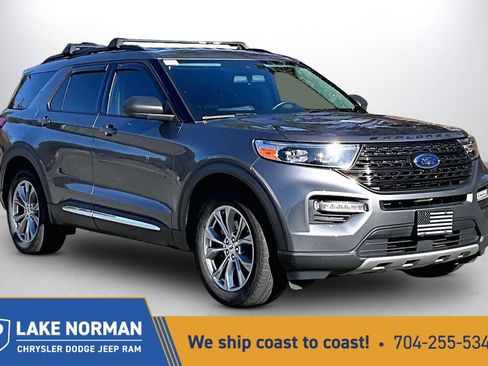 Used 2022 Ford Explorer XLT w/ Equipment Group 202A image 1