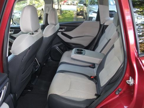 Used 2022 Subaru Forester Premium AWD/4WD image 33