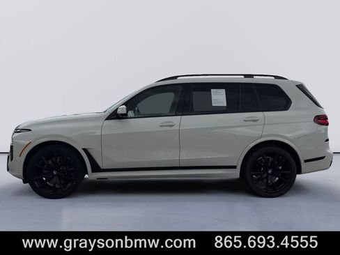Used 2023 BMW X7 xDrive40i w/ Dynamic Handling Package AWD/4WD image 6