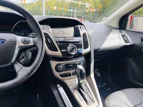 Used 2012 Ford Focus SEL image 21