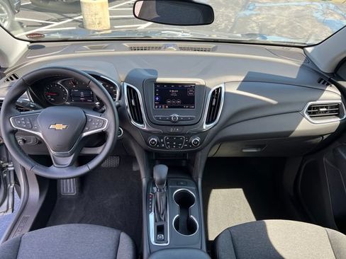 Certified 2024 Chevrolet Equinox LT FWD image 14