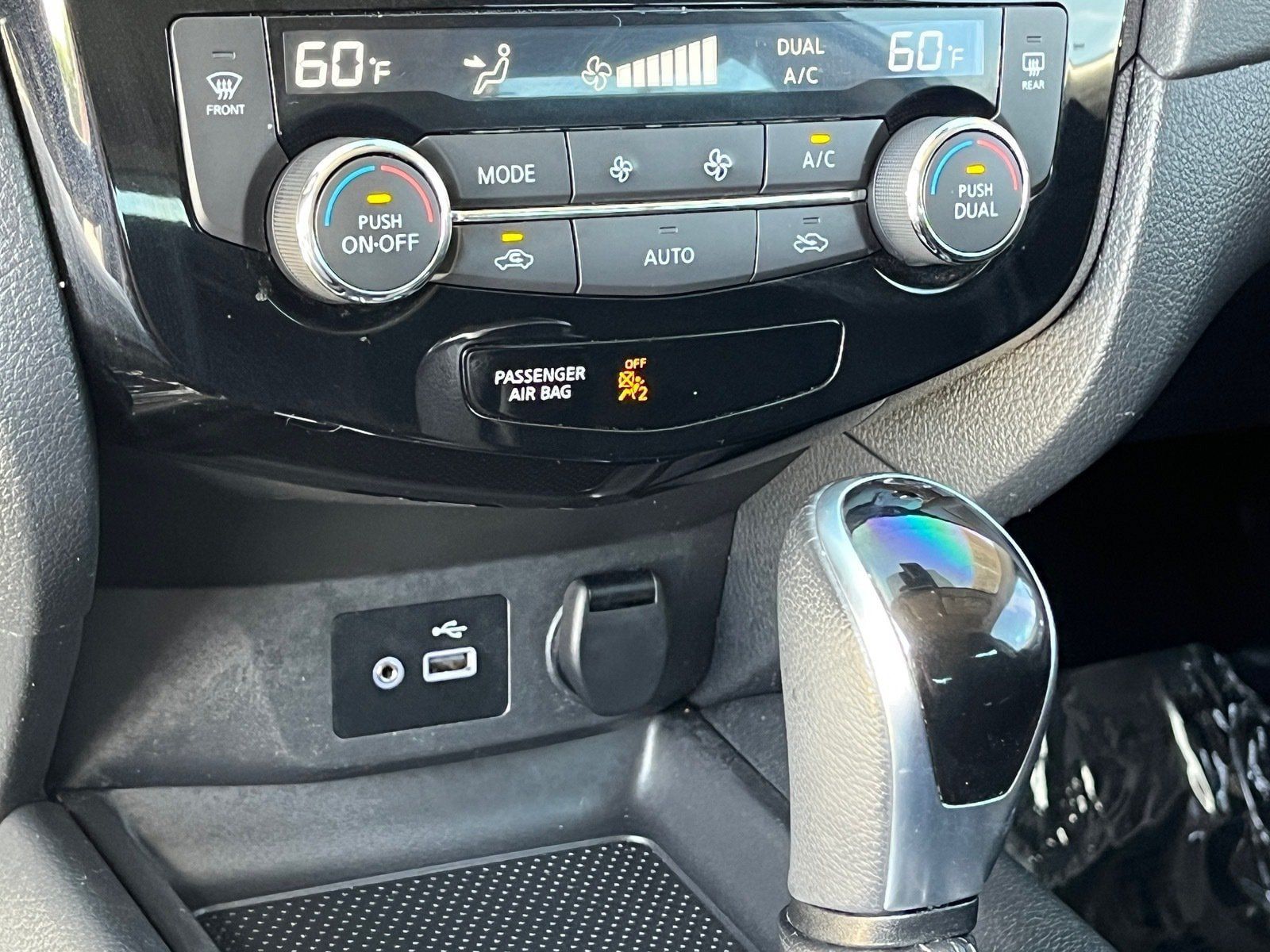 Used 2020 Nissan Rogue SV AWD/4WD image 26
