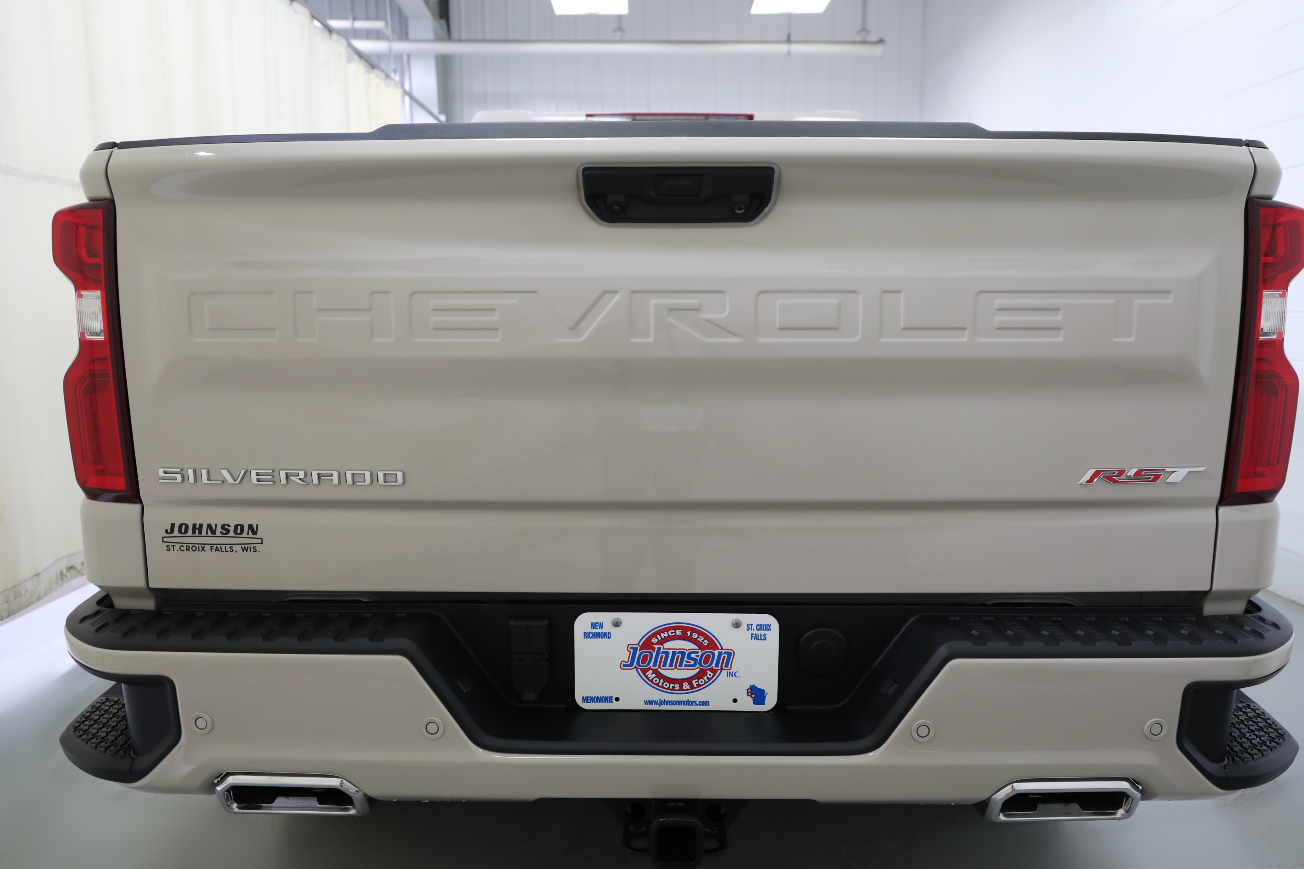 New 2026 Chevrolet Silverado 1500 RST w/ RST All Star Premium Package AWD/4WD image 17