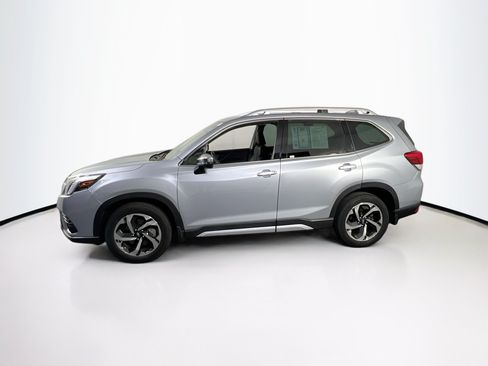 Used 2023 Subaru Forester Touring AWD/4WD image 8