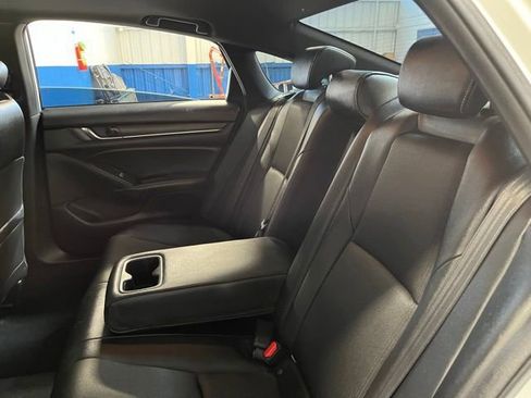 Used 2019 Honda Accord Sport image 18
