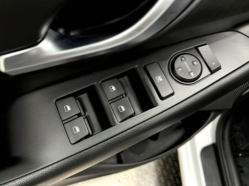 Used 2019 Hyundai Elantra GT FWD image 15