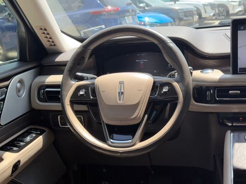 Used 2020 Lincoln Aviator Reserve w/ Equipment Group 201A RWD image 25