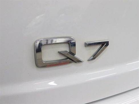 Used 2018 Audi Q7 3.0T Premium Plus AWD/4WD image 11