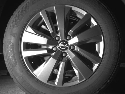 Used 2024 Nissan Pathfinder SV image 15