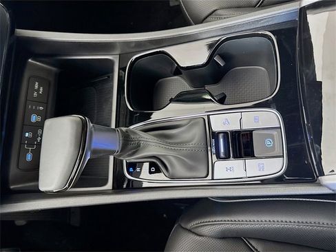 New 2025 Hyundai Santa Cruz Limited image 13