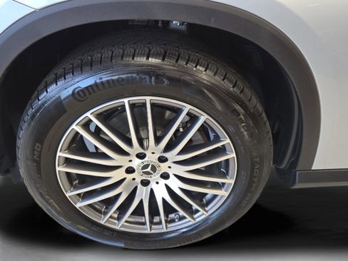 Used 2026 Mercedes-Benz GLC 300 image 19