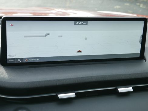 Certified 2025 Genesis GV70 2.5T image 18