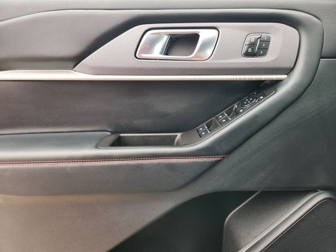 Used 2025 Ford Explorer ST-Line w/ Premium Package image 26