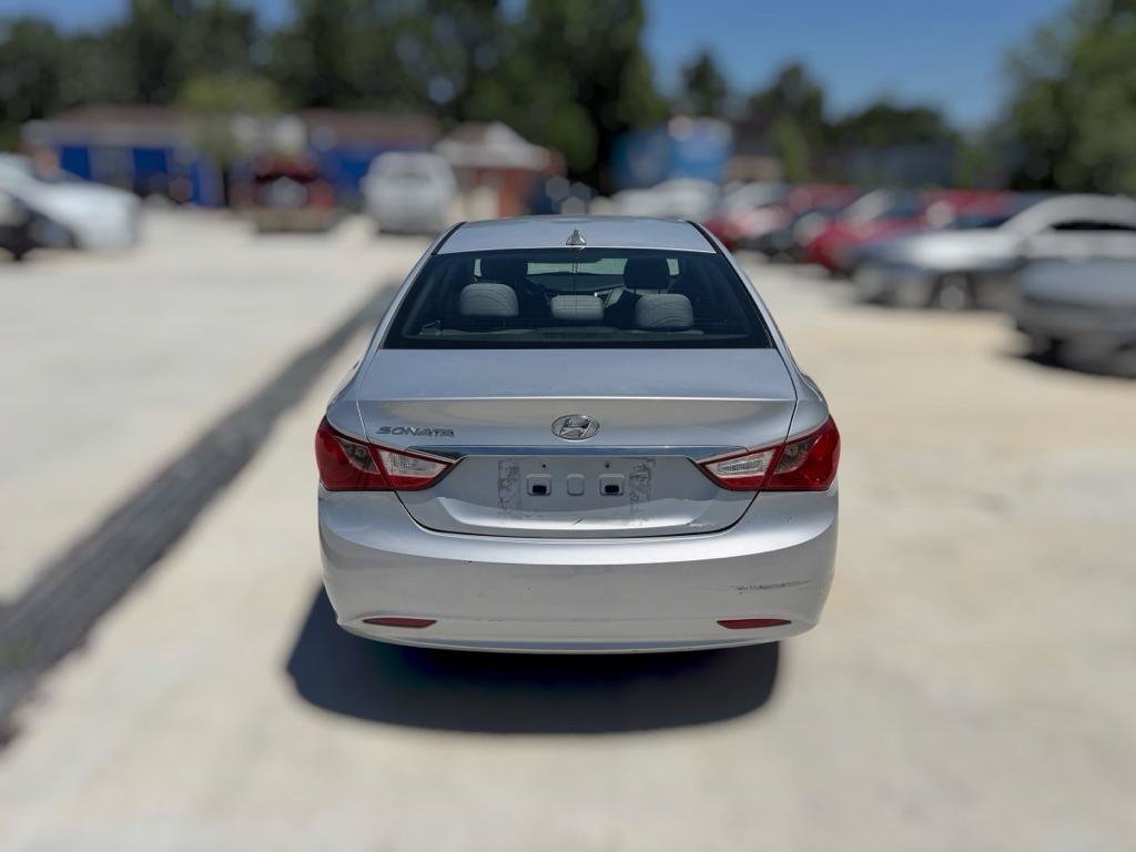Used 2012 Hyundai Sonata GLS w/ Popular Equipment Pkg FWD image 10