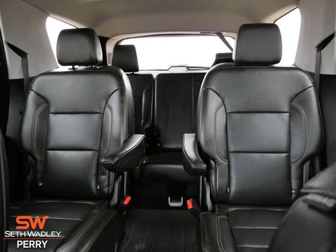 Used 2021 Chevrolet Traverse Premier w/ Redline Edition image 24