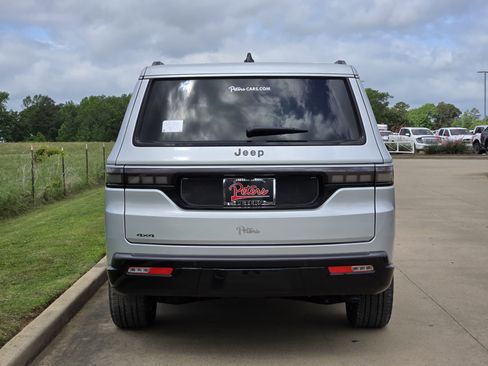New 2026 Jeep Grand Wagoneer L 4WD image 4