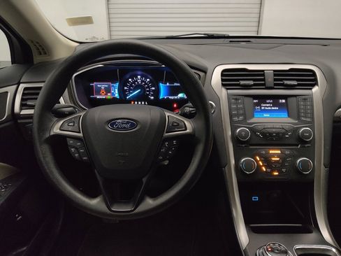 Used 2018 Ford Fusion S FWD image 22