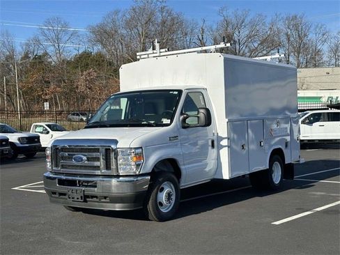 New 2025 Ford E-350 and Econoline 350 Super Duty w/ Power Equipment Group image 5
