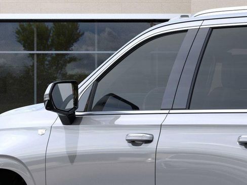 New 2026 Cadillac Escalade Luxury image 12