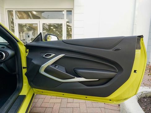 Used 2019 Chevrolet Camaro SS image 74