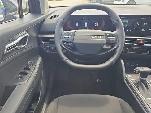 New 2026 Kia Sportage LX FWD image 13