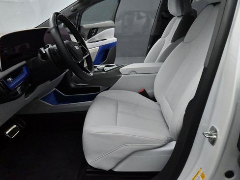 Certified 2025 Cadillac Optiq Sport 1 AWD/4WD image 14