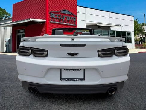 Used 2019 Chevrolet Camaro SS RWD image 4
