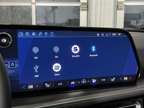 New 2026 Chevrolet Traverse LT image 37