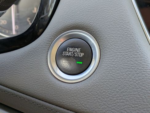 Certified 2023 Cadillac XT5 Premium Luxury image 30