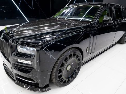 Used 2023 Rolls-Royce Phantom Sedan w/ The Phantom Package RWD image 13