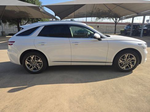 Used 2025 Genesis GV70 2.5T AWD/4WD image 2