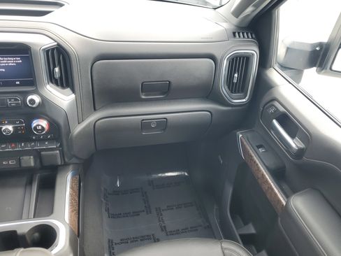 Used 2023 GMC Sierra 3500 Denali w/ Technology Package image 16