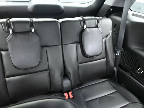 Used 2022 Ford Explorer XLT w/ Equipment Group 202A image 14