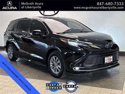 Used 2022 Toyota Sienna XLE