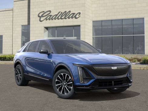 New 2026 Cadillac Lyriq Sport w/ LPO, Floor Liner Package AWD/4WD image 7