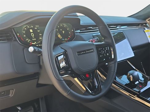 New 2026 Land Rover Range Rover Sport image 17