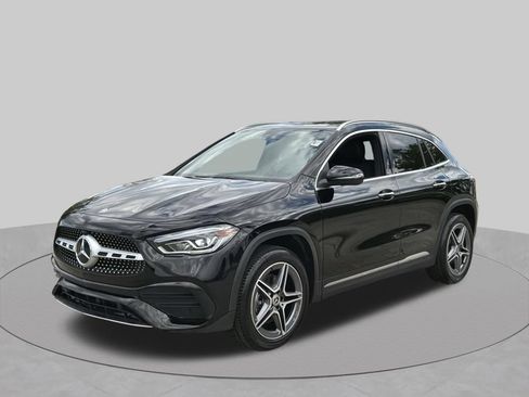 Used 2023 Mercedes-Benz GLA 250 4MATIC image 2