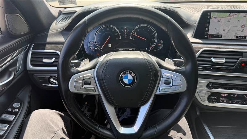 Used 2018 BMW 750i RWD image 35