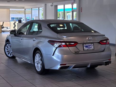 Used 2024 Toyota Camry SE FWD image 13