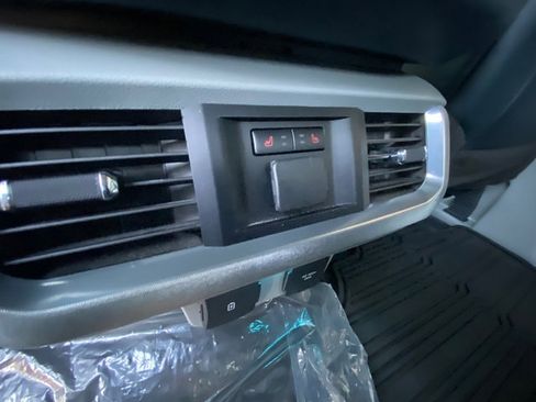 Used 2023 Ford F150 Limited image 7