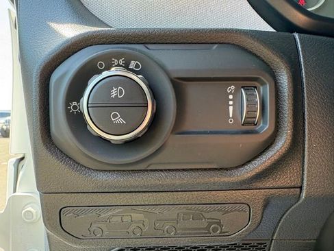 New 2026 Jeep Gladiator Sport AWD/4WD image 12