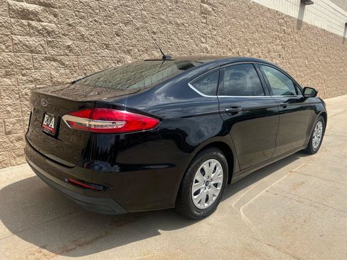 Used 2019 Ford Fusion S FWD image 6
