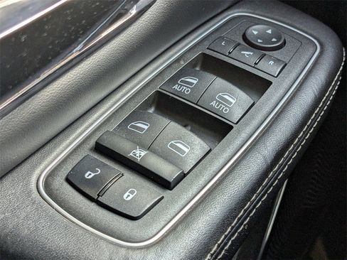 Used 2022 RAM 1500 Limited image 18