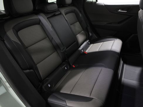 Certified 2026 Chevrolet Equinox LT w/ Convenience Package II image 17